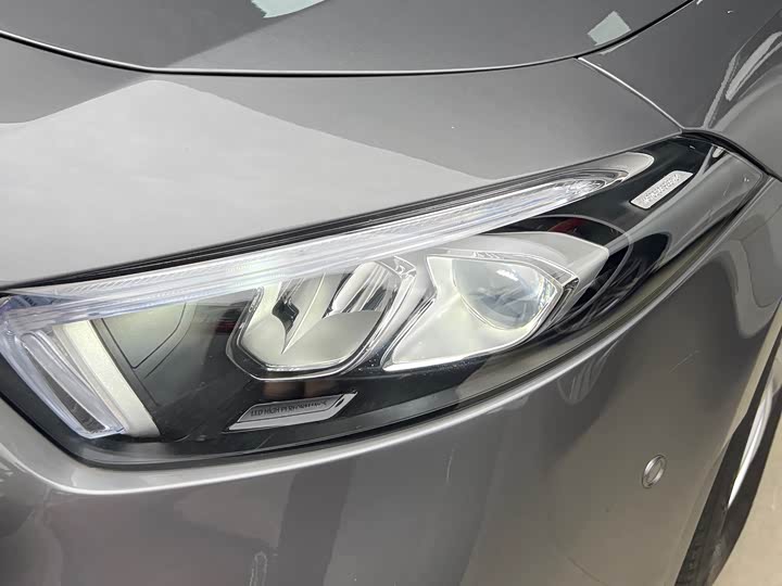 Фото 9 - Mercedes-Benz A-Class