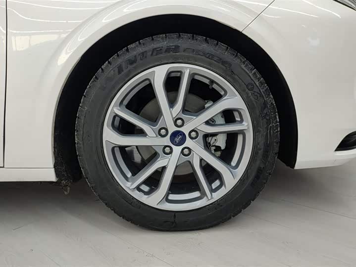 Zdjęcie 6 - Ford Mondeo