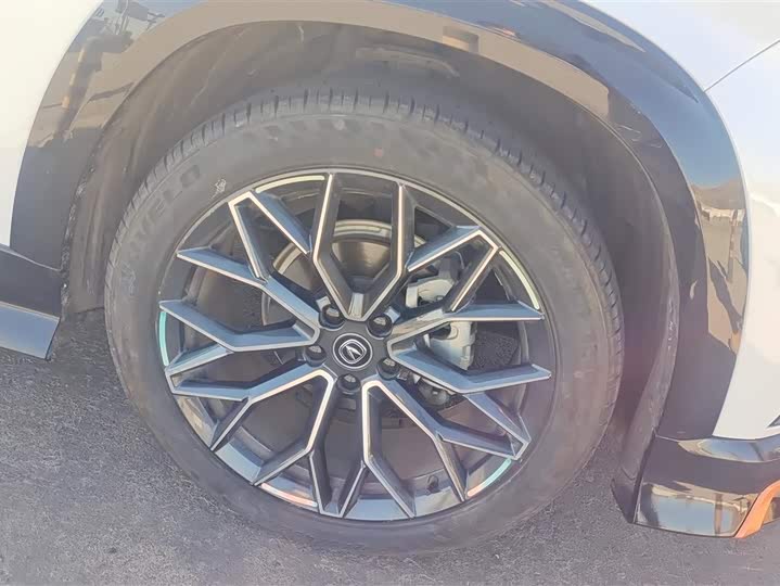 Фото 6 - Changan UNI-T