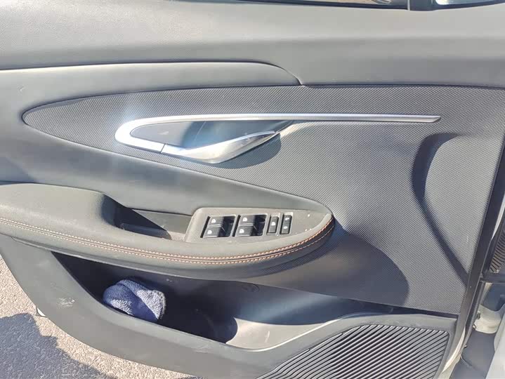 Фото 7 - Changan UNI-T