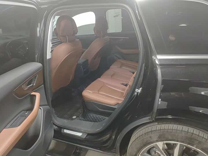 Фото 6 - Audi Q7