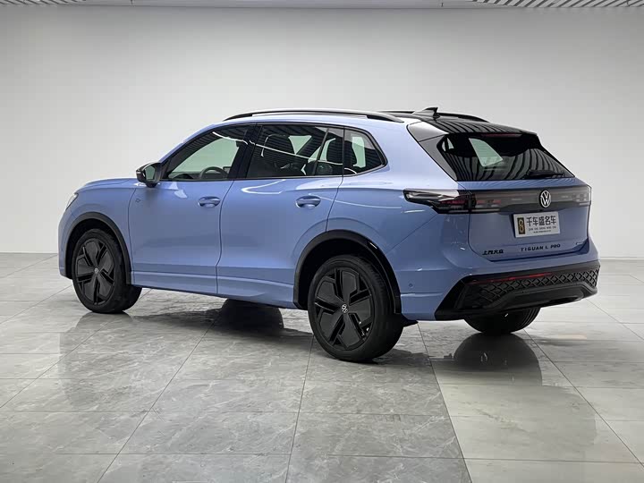 Фото 4 - Volkswagen Tiguan L Pro