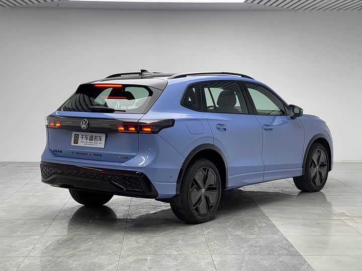 Фото 6 - Volkswagen Tiguan L Pro