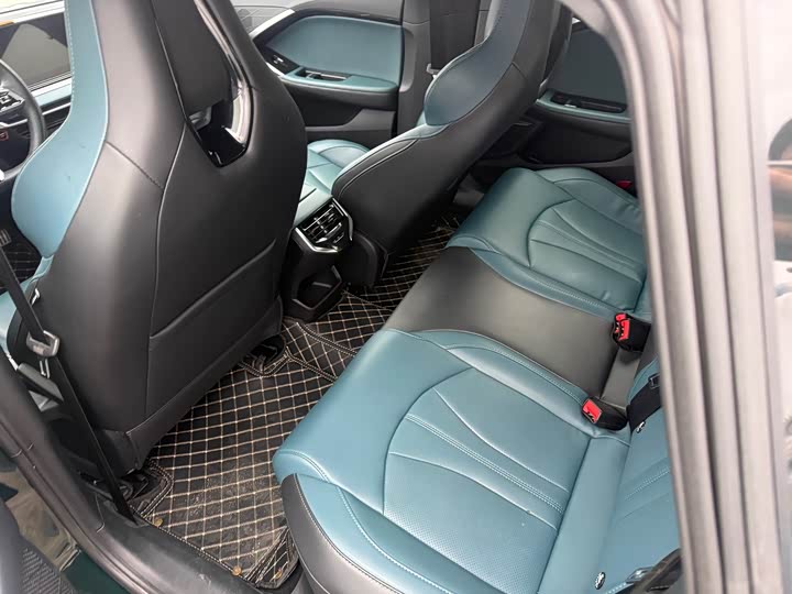 Фото 7 - MG Motor 7