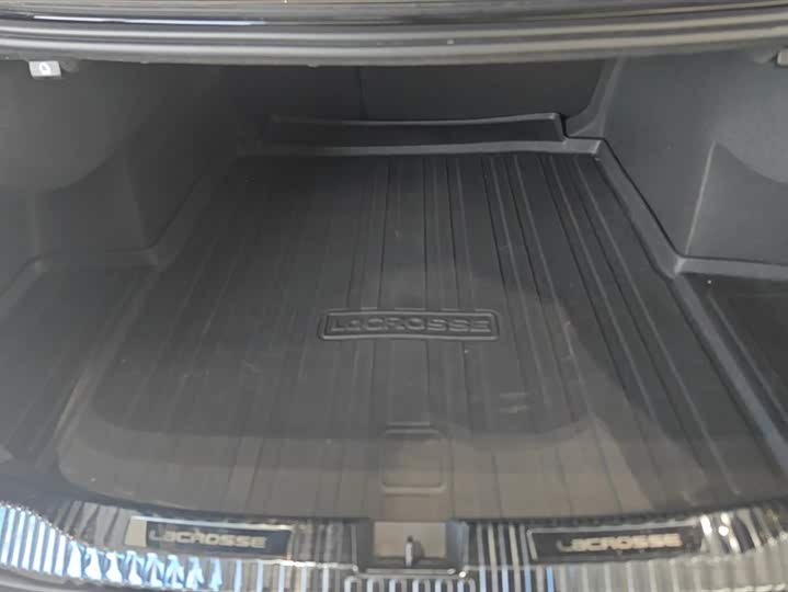 Фото 4 - Buick LaCrosse