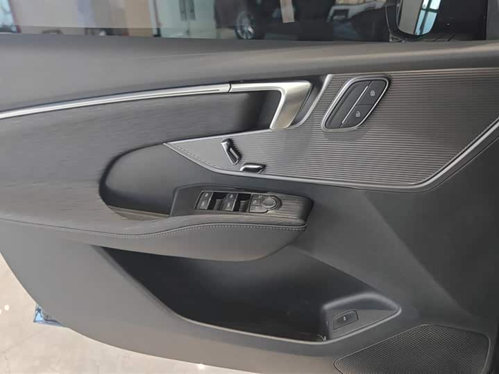 Фото 7 - Buick LaCrosse