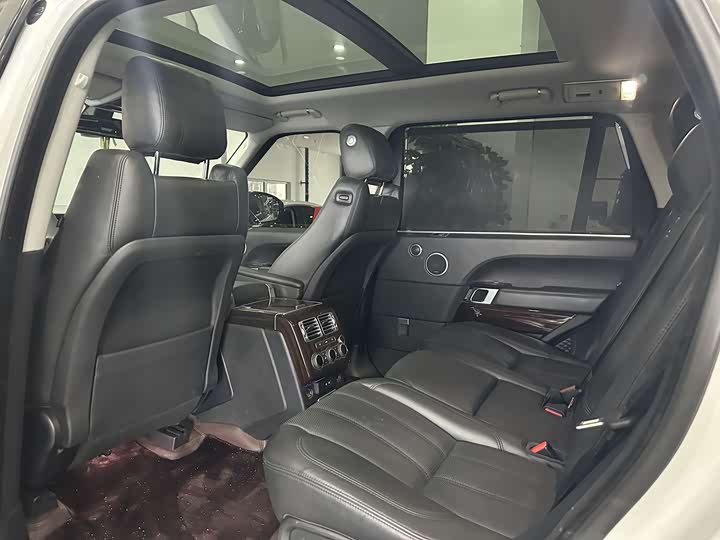 Фото 9 - Land Rover Range Rover