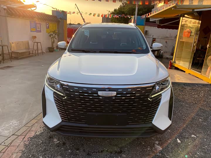 Фото 2 - Geely Okavango Pro