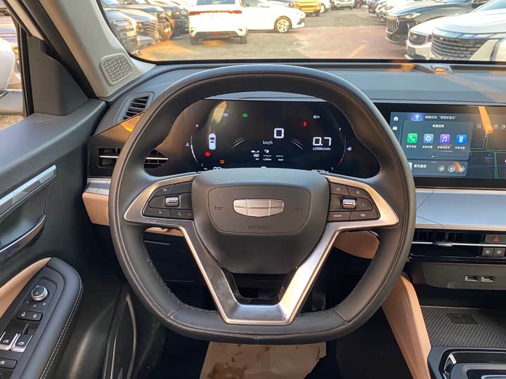 Фото 7 - Geely Okavango Pro