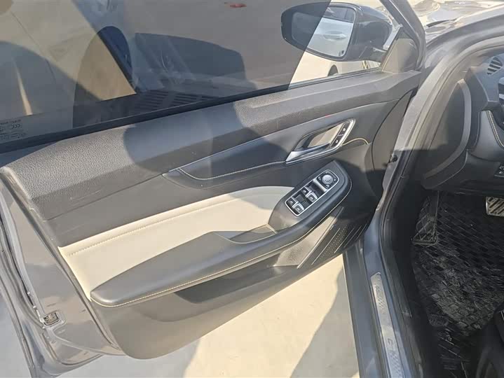 Фото 7 - MG Motor 6