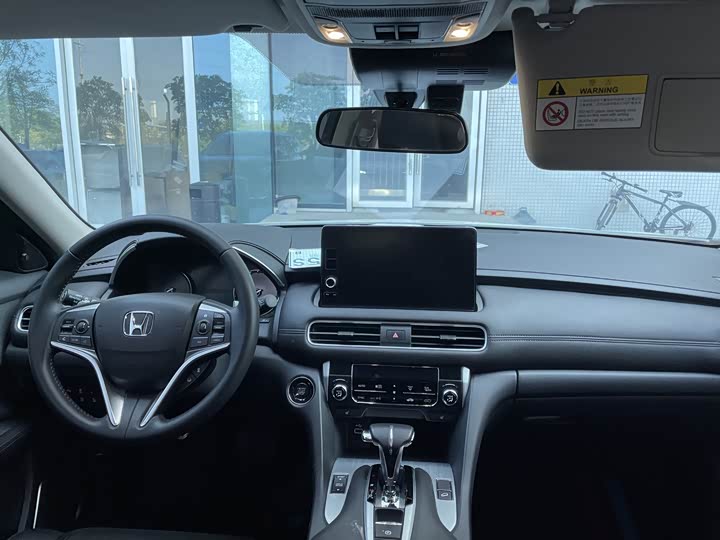 Фото 8 - Honda Avancier