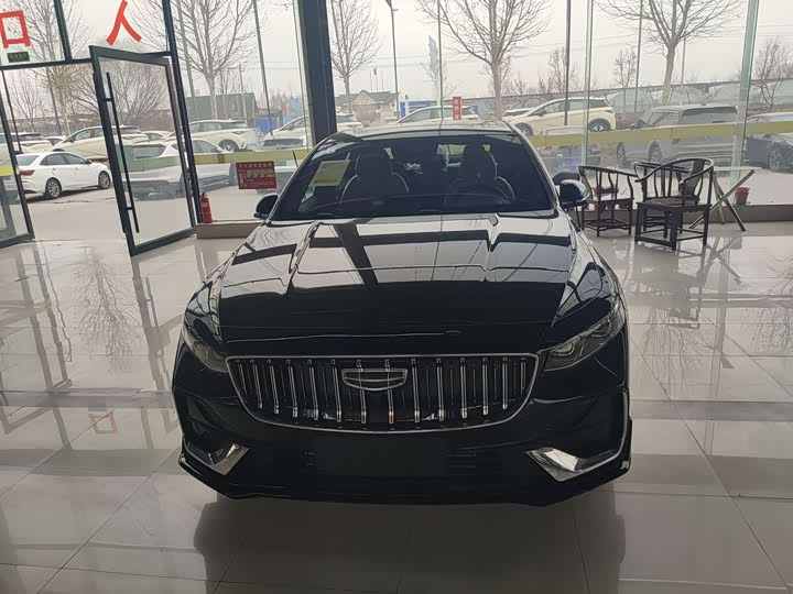 Фото 2 - Geely Preface