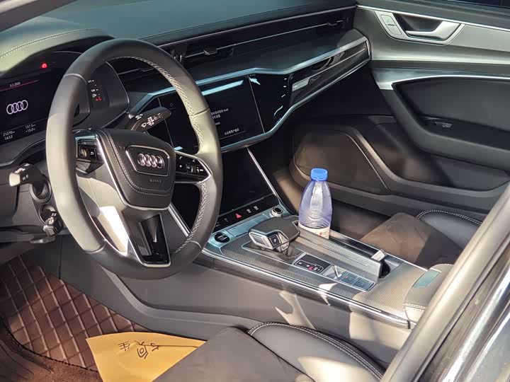 Фото 3 - Audi A6L