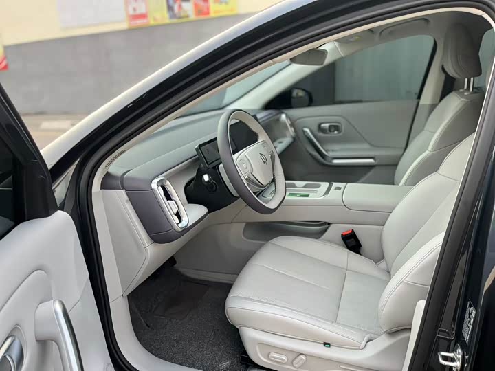 Фото 4 - Leapmotor B01