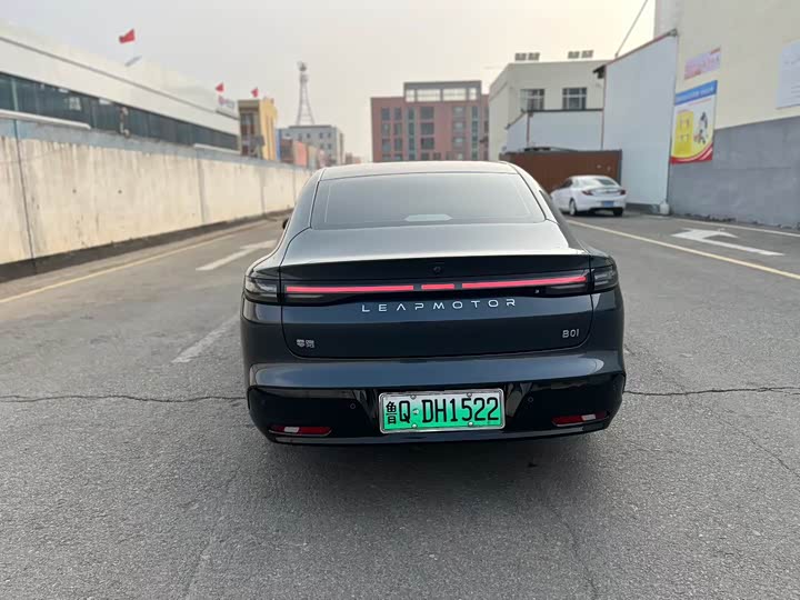 Фото 8 - Leapmotor B01