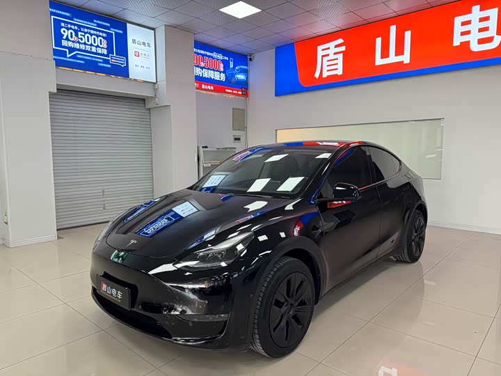 Фото 1 - Tesla Model Y