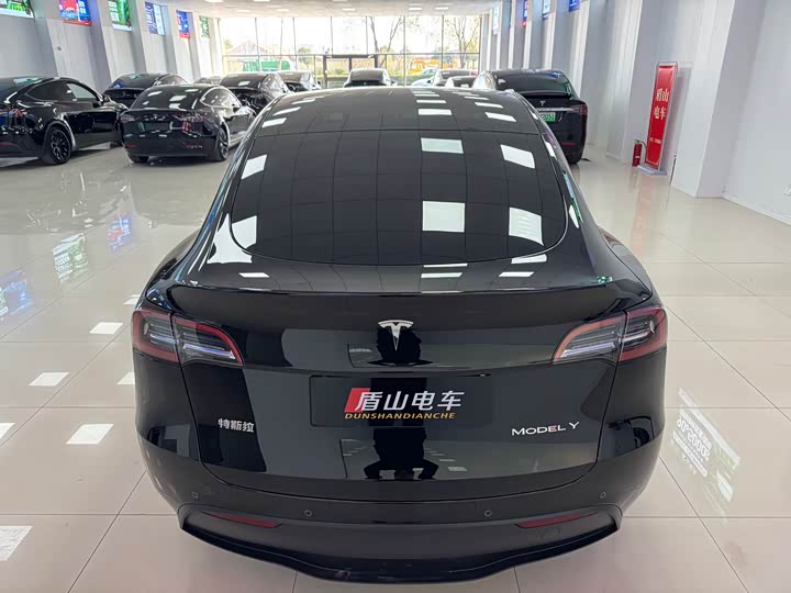 Фото 5 - Tesla Model Y