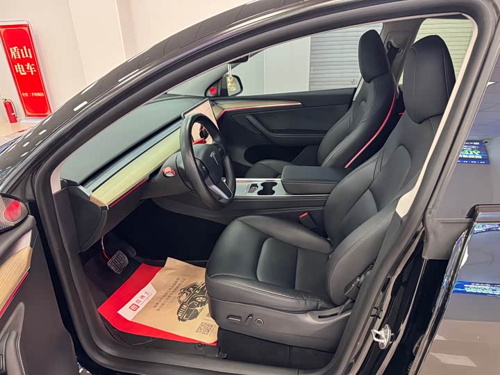 Фото 6 - Tesla Model Y