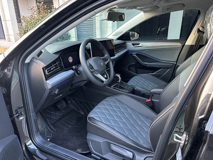 Фото 9 - Volkswagen Sagitar L