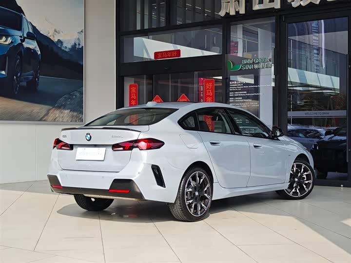 Фото 3 - BMW 2 Series