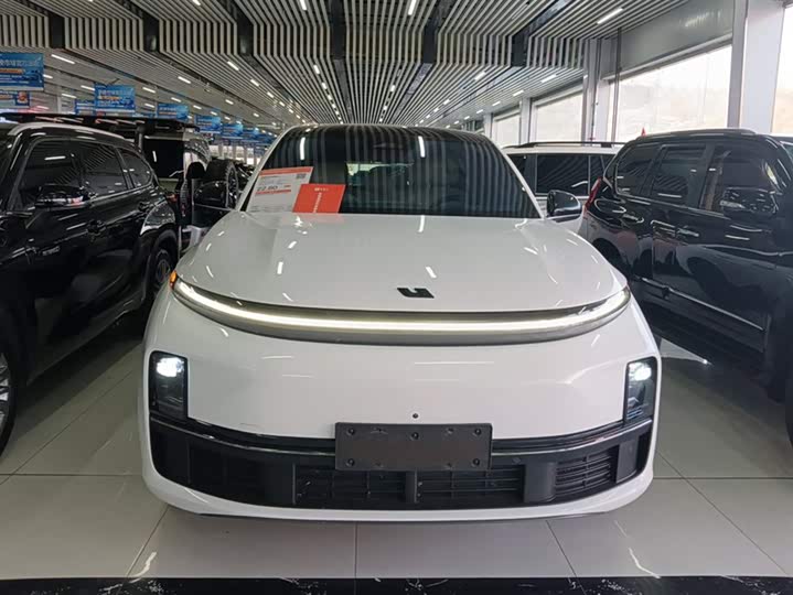 Фото 2 - LiXiang L7