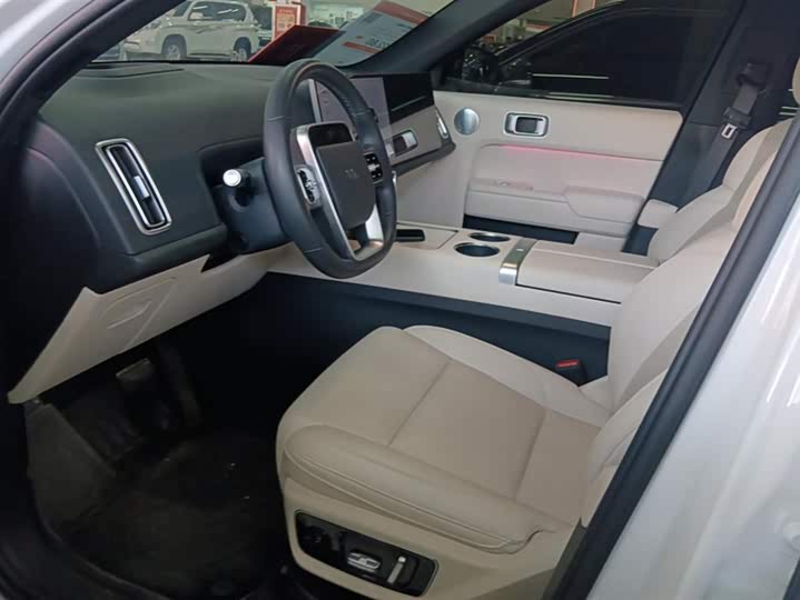 Фото 9 - LiXiang L7