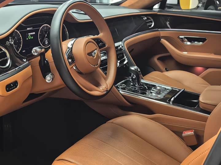 Фото 7 - Bentley Flying Spur Hybrid