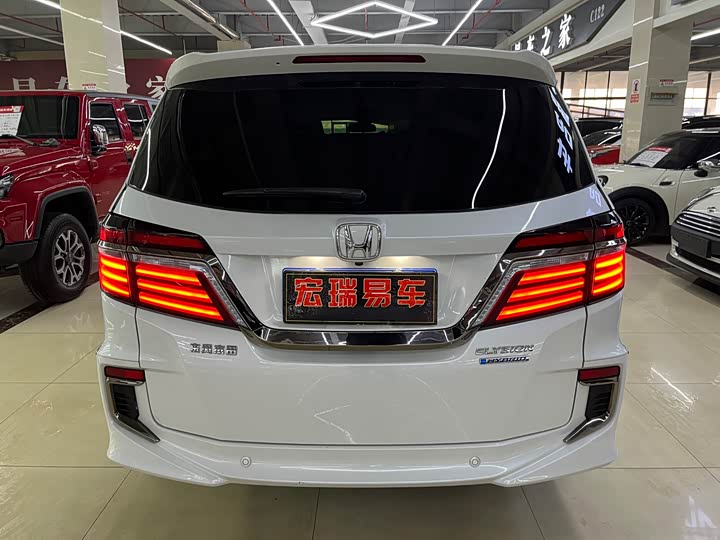 Фото 6 - Honda Elysion