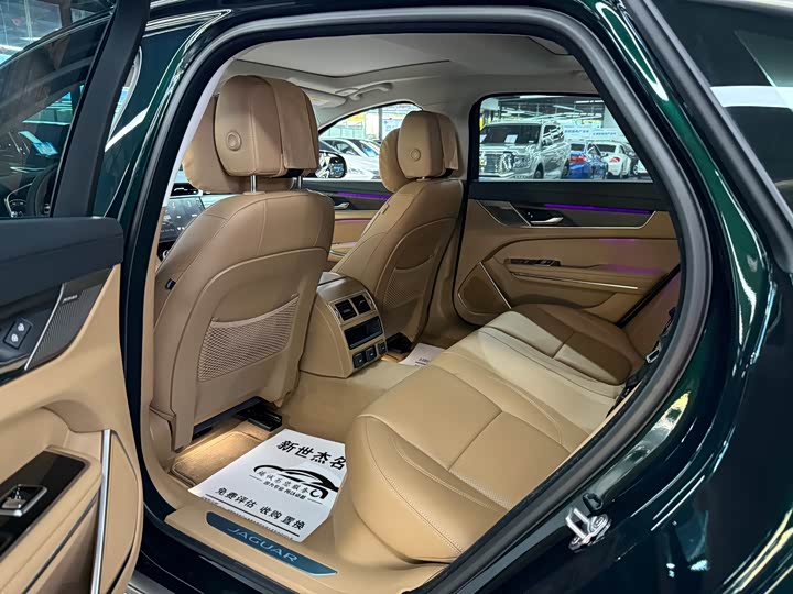 Фото 5 - Jaguar XF L