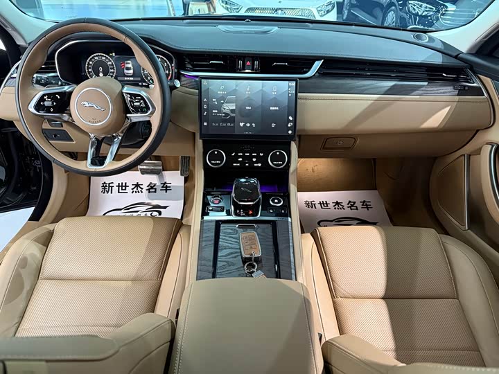 Фото 6 - Jaguar XF L