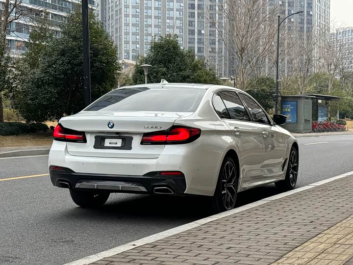 Фото 4 - BMW 5 Series