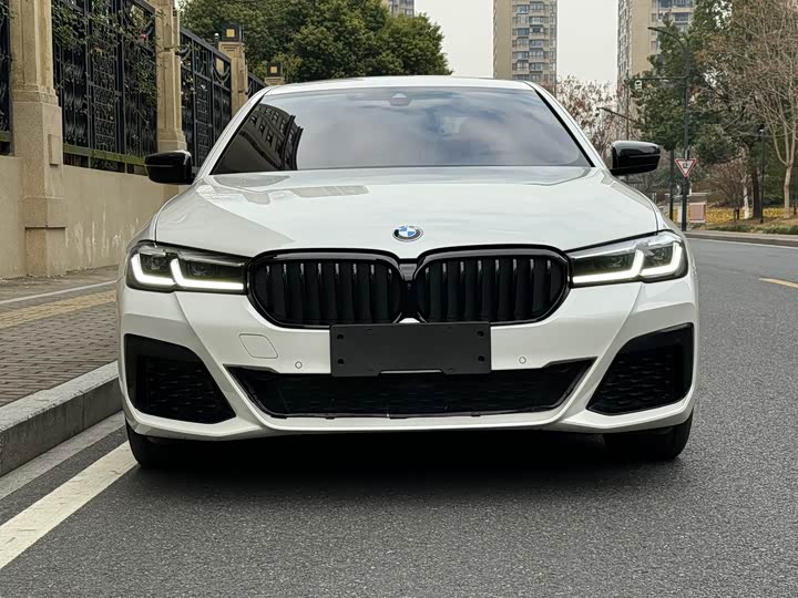 Фото 8 - BMW 5 Series