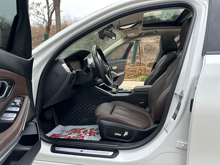 Фото 8 - BMW 3 Series