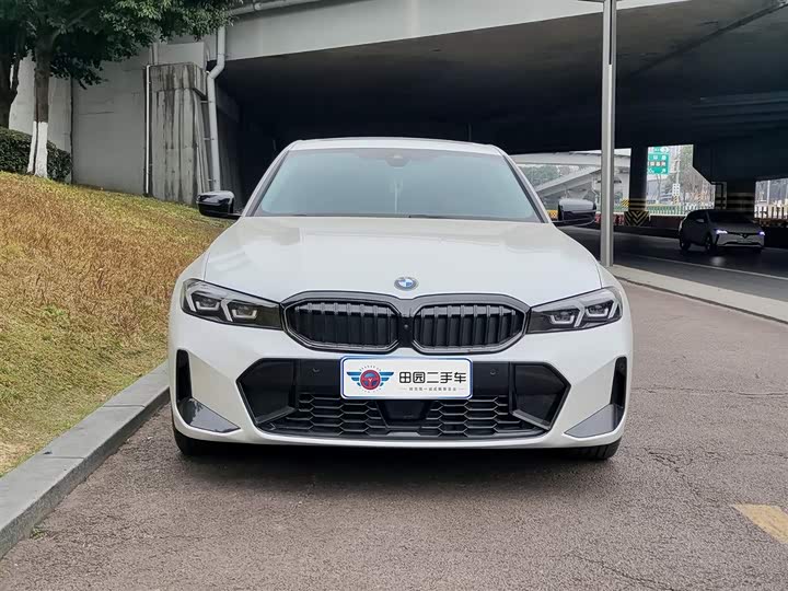 Фото 2 - BMW 3 Series