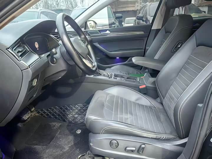 Фото 4 - Volkswagen Magotan