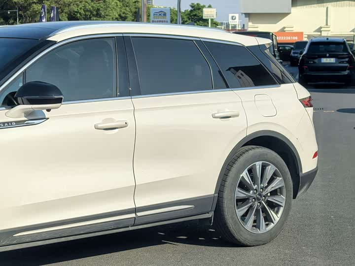 Фото 5 - Lincoln Corsair