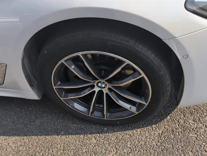 Фото 6 - BMW 5 Series