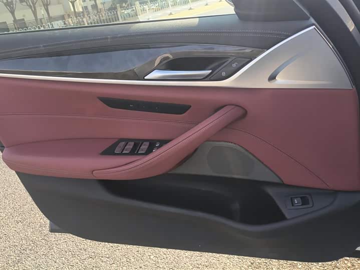 Фото 7 - BMW 5 Series