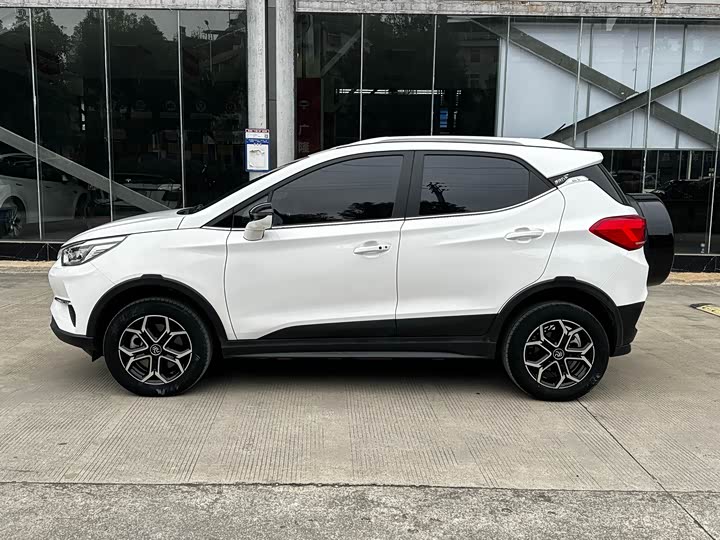 Фото 4 - BYD Yuan Pro