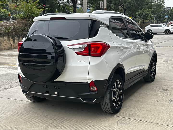 Фото 7 - BYD Yuan Pro