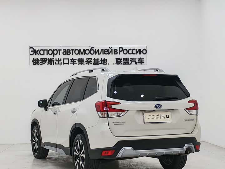 Фото 4 - Subaru Forester