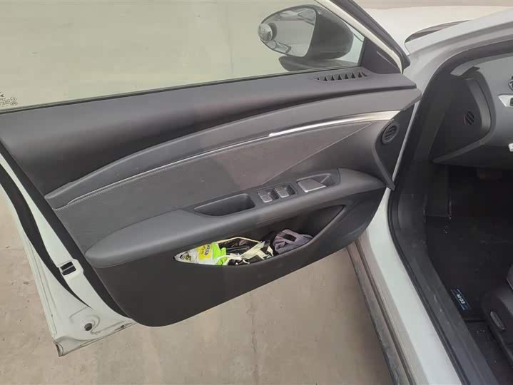 Фото 7 - XPeng Mona M03