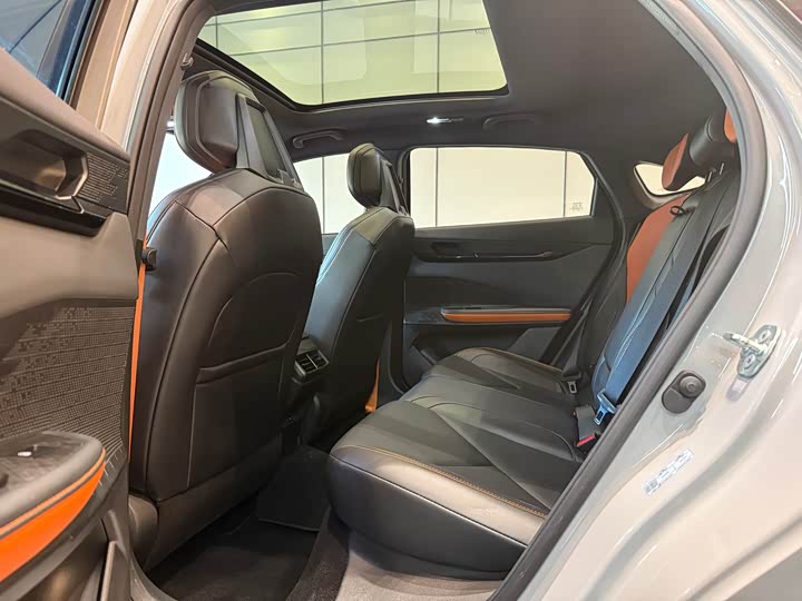 Фото 6 - Changan UNI-V