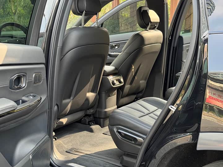 Фото 8 - Nio ES8