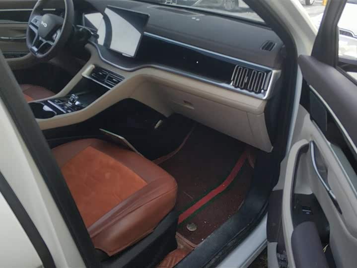 Фото 8 - BYD Song Plus Hybrid/EV