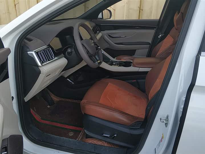 Фото 9 - BYD Song Plus Hybrid/EV