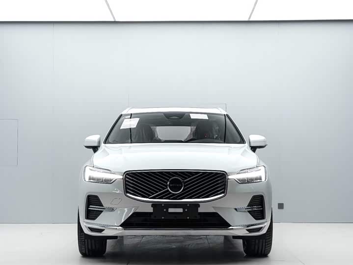 Фото 2 - Volvo XC60