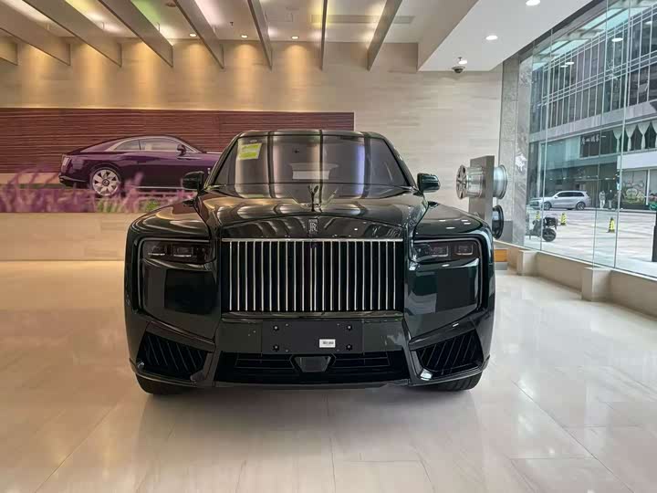 Фото 2 - Rolls-Royce Cullinan