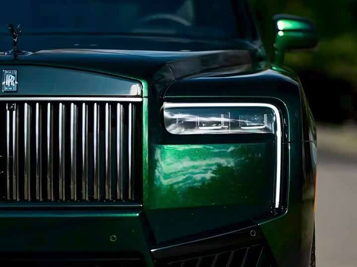 Фото 3 - Rolls-Royce Cullinan