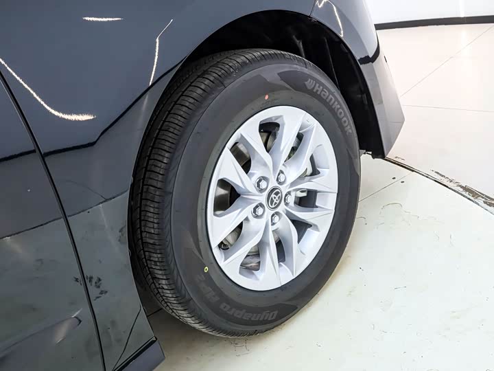 Фото 4 - Toyota Granvia